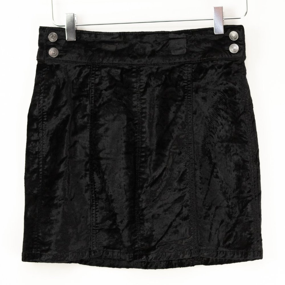 Free People Retro Soft Mini Skirt Velvet High Waist Button Accent Black Size 26 - Picture 2 of 7
